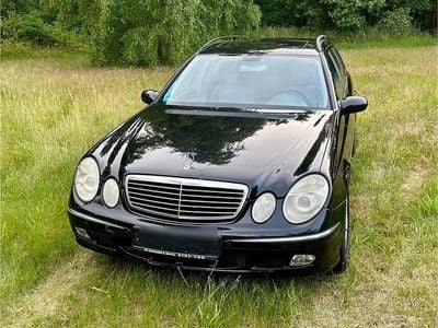 Mercedes E320
