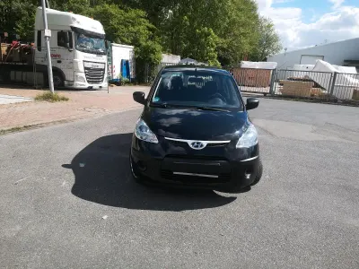 Gebraucht Hyundai i10 67 PS (49 kW) 2010 Schwarz Kleinwagen