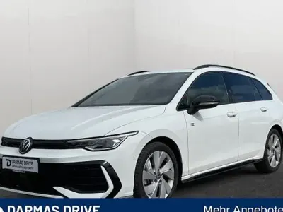 Usata VW Golf VIII R-line 150 CV (110 kW) 2024 Bianco Station wagon