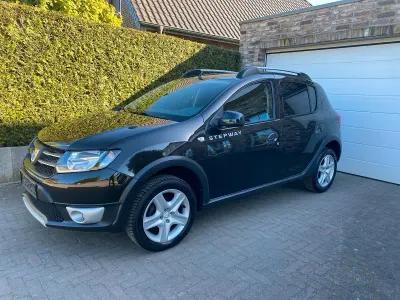 Usata Dacia Sandero Prestige 90 CV (66 kW) 2016 Nero Utilitaria