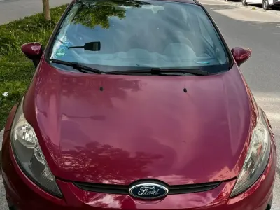 Używany Ford Fiesta Trend 82 KM (60 kW) 2009 Czerwony Hatchback