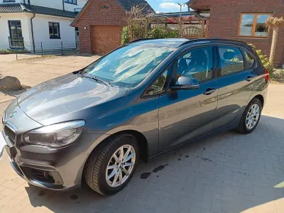 Gebraucht BMW 218 Active Tourer Advantage 150 PS (110 kW) 2017 Grau Van / Kleinbus