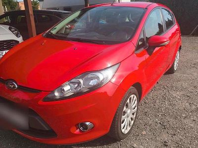 Usata Ford Fiesta 82 CV (60 kW) 2012 Rosso Utilitaria