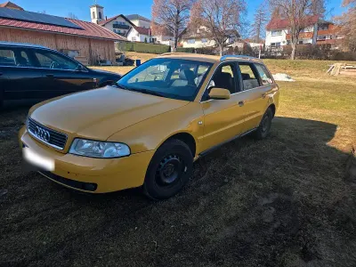 Gebraucht Audi A4 115 PS (84 kW) 2000 Gelb Kombi