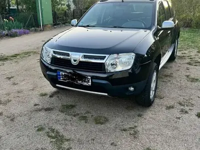 Używany Dacia Duster Essentiel 105 KM (77 kW) 2010 Czarny SUV