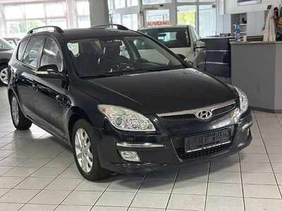 Gebraucht Hyundai i30 Style 126 PS (92 kW) 2009 Schwarz Kombi
