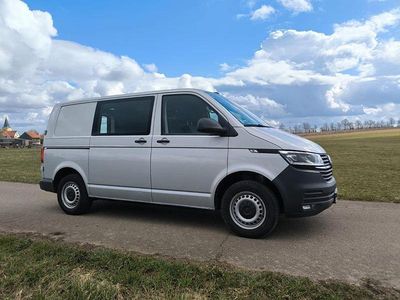 Używany VW Transporter 150 KM (110 kW) 2021 Srebrny Van