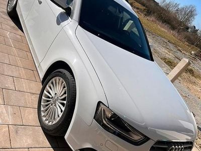 Gebraucht Audi A4 150 PS (110 kW) 2014 Weiß Kombi