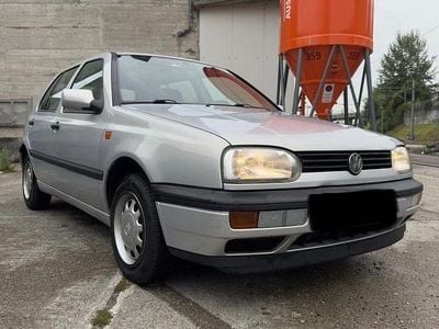Gebraucht VW Golf III 90 PS (66 kW) 1994 Silber Limousine