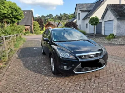Gebraucht Ford Focus Titanium 125 PS (91 kW) 2009 Schwarz Kombi