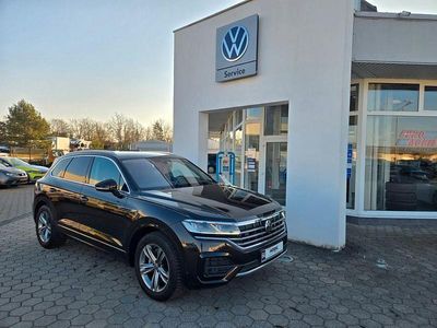Braun Gebraucht 2022 VW Touareg Elegance SUV | 47.990 € (Fairer Preis)