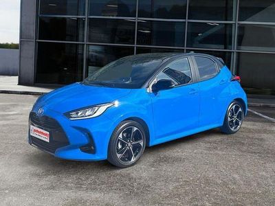 Gebraucht Toyota Yaris Hybrid Edition 131 PS (96 kW) 2024 Neptune blue metallic, dach schwarz Limousine