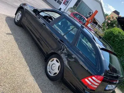 Gebraucht Mercedes C200 Classic 122 PS (89 kW) 2005 Schwarz Limousine
