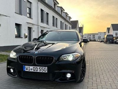 Gebraucht BMW 550 Sport Line 449 PS (330 kW) 2015 Schwarz Limousine