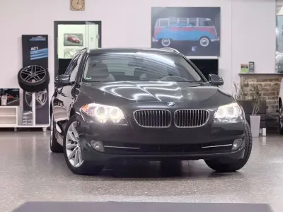 Gebraucht BMW 530 Comfort Edition 258 PS (189 kW) 2012 Grau Kombi