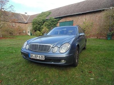 Mercedes E220