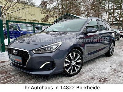 Grau Gebraucht 2018 Hyundai i30 Premium Kombi | 15.990 € (Fairer Preis)