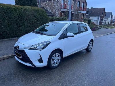 Weiß Gebraucht 2019 Toyota Yaris Kleinwagen | 13.500 € (Fairer Preis)