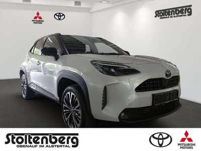 Gebraucht Toyota Yaris Cross Plus 131 PS (96 kW) 2025 Platinum white pearl mc. (089) SUV