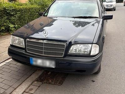 Mercedes C180