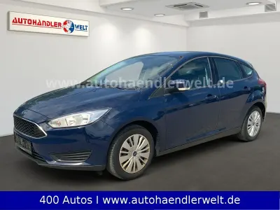 Gebraucht Ford Focus 105 PS (77 kW) 2017 Blau Limousine