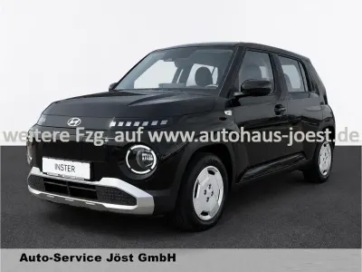 Käytetty Hyundai Inster Select 71 kW (97 HP) 2024 Musta Viistoperä