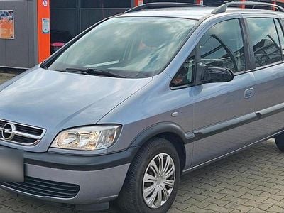 Usata Opel Zafira 125 CV (91 kW) 2003 Grigio Monovolume