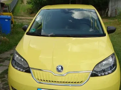 Gebraucht Skoda Citigo-e IV Ambition 61 kW (83 PS) 2020 Gelb Kleinwagen