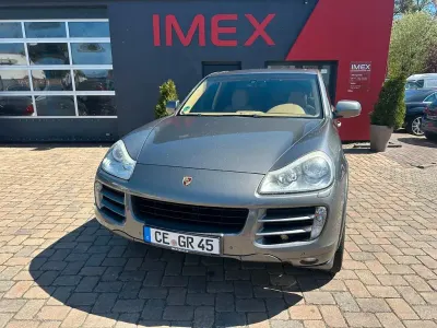 Usata Porsche Cayenne 239 CV (175 kW) 2009 Grigio SUV