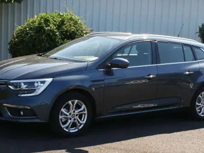 Gebraucht Renault Mégane GrandTour Business 140 PS (102 kW) 2019 Titangrau Kombi