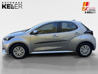 Usata Toyota Yaris Comfort 72 CV (52 kW) 2022 Shimmering siver metallic Utilitaria