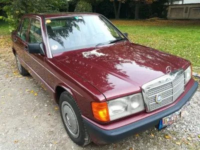 Gebraucht Mercedes 190 75 PS (55 kW) 1991 Rot Limousine
