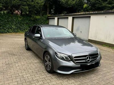 Mercedes E200