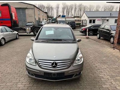 gebraucht Mercedes B180 CDI DPF Autotronic,Leder,Navi,Panorama,Alu