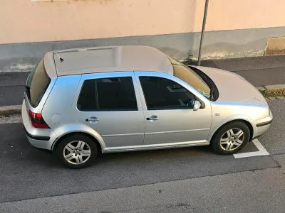 Używany VW Golf 75 KM (55 kW) 2001 Srebrny SUV
