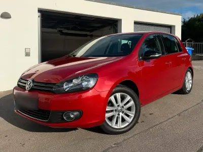Gebraucht VW Golf VI Style 105 PS (77 kW) 2011 Rot Kleinwagen