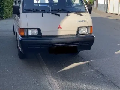 Brugt Mitsubishi L300 90 HK (66 kW) 1990 Beige MPV