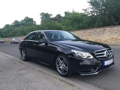 Używany Mercedes E300 Avantgarde 231 KM (169 kW) 2013 Sedan/Limuzyna