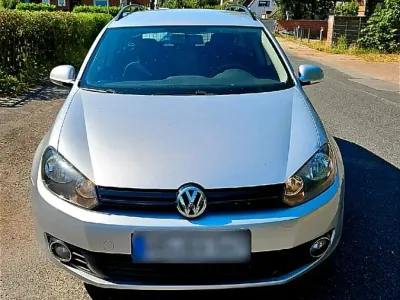 Gebraucht VW Golf VII 105 PS (77 kW) 2012 Silber Kombi