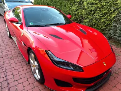 Gebraucht Ferrari Portofino 600 PS (441 kW) 2019 Rot Cabrio