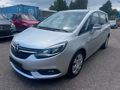 Gebraucht Opel Zafira Edition 170 PS (125 kW) 2017 Silber Van / Kleinbus