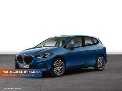 Gebraucht BMW 223 Active Tourer Luxury Line 197 PS (144 kW) 2025 Phytonicblau metallic Van / Kleinbus