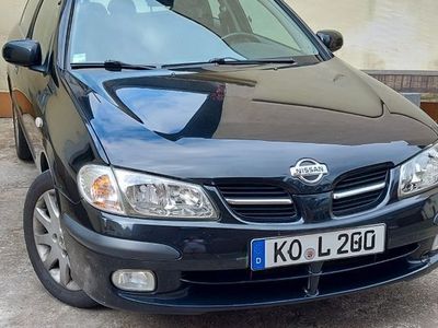 Nissan Almera