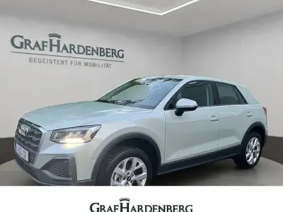 Neu Audi Q2 Comfort 150 PS (110 kW) 2026 Silber SUV