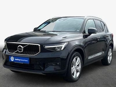 Gebraucht Volvo XC40 Core 163 PS (119 kW) 2024 Onyx schwarzmetallic SUV