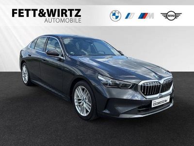 Usado BMW 530e 299 HP (219 kW) 2024 Cinzento Sedan