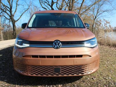 Gebraucht VW Caddy Maxi 122 PS (89 kW) 2021 Braun Van / Kleinbus