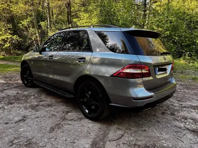 Gebraucht Mercedes ML350 306 PS (225 kW) 2012 Silber SUV
