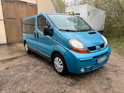 Usata Renault Trafic 135 CV (99 kW) 2004 Blu Monovolume