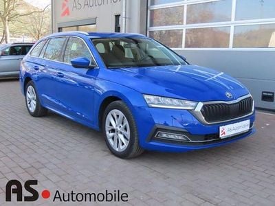 Gebraucht Skoda Octavia First Edition 150 PS (110 kW) 2020 Modra energy/energy blue Kombi